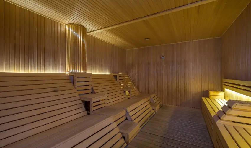 T Wellness Hotel Bnk - Oktber 23.  (min. 2 j)