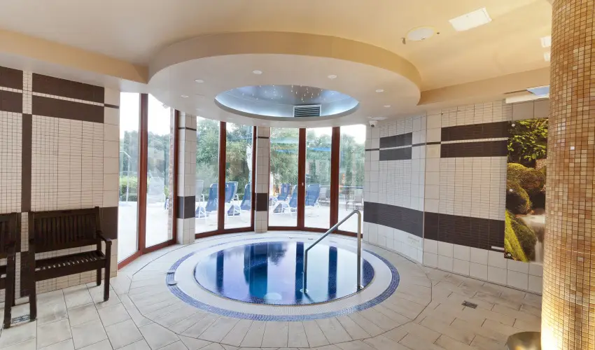 T Wellness Hotel Bnk - Oktber 23.  (min. 2 j)