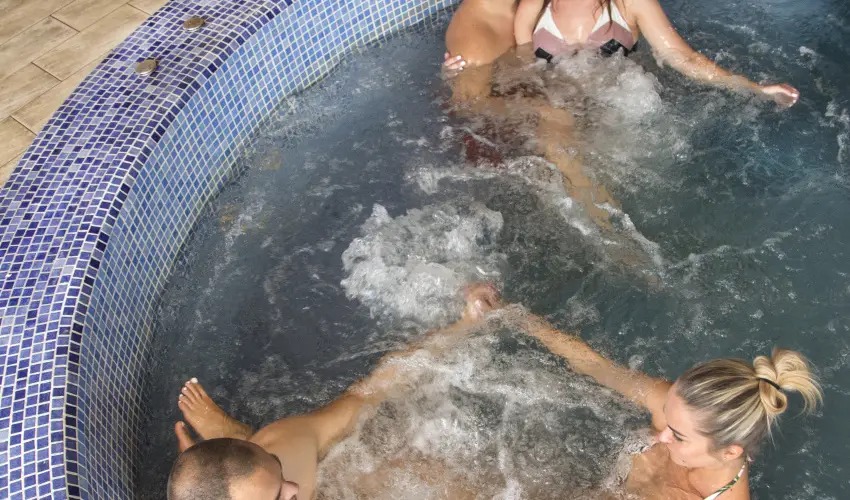 T Wellness Hotel Bnk - Oktber 23.  (min. 2 j)