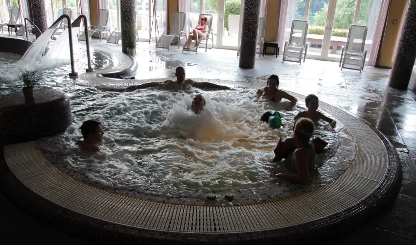 T Wellness Hotel Bnk - Oktber 23.  (min. 2 j)