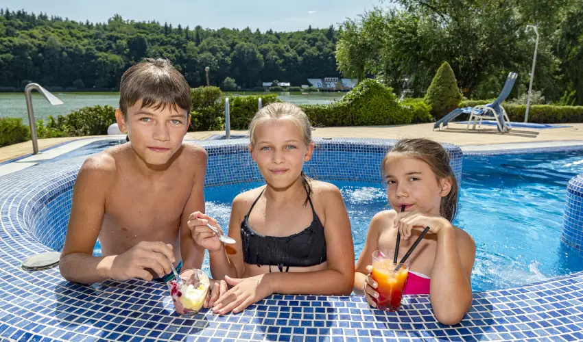 T Wellness Hotel Bnk - Oktber 23.  (min. 2 j)