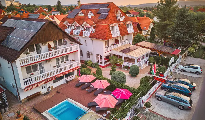Tokajer Wellness Panzi� Keszthely - Okt�ber 23. (min. 2 �j)
