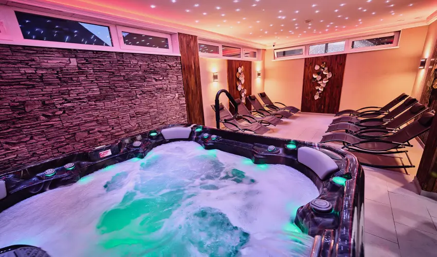 Tokajer Wellness Panzi� Keszthely - Okt�ber 23. (min. 2 �j)