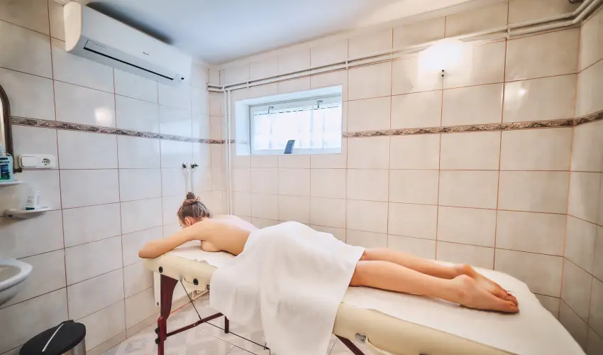 Tokajer Wellness Panzi� Keszthely - Okt�ber 23. (min. 2 �j)