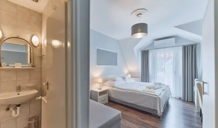 Tokajer Wellness Panzi� Keszthely - Okt�ber 23. (min. 2 �j)