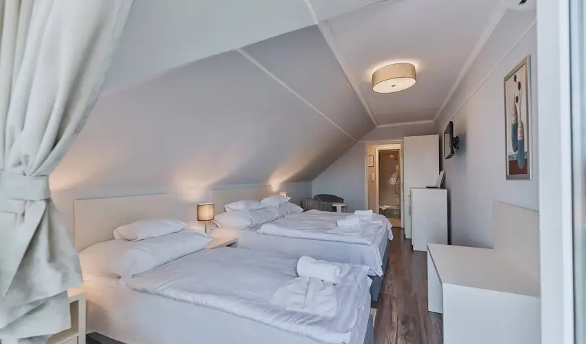 Tokajer Wellness Panzi� Keszthely - Okt�ber 23. (min. 2 �j)