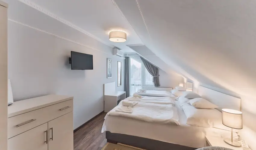 Tokajer Wellness Panzi� Keszthely - Okt�ber 23. (min. 2 �j)