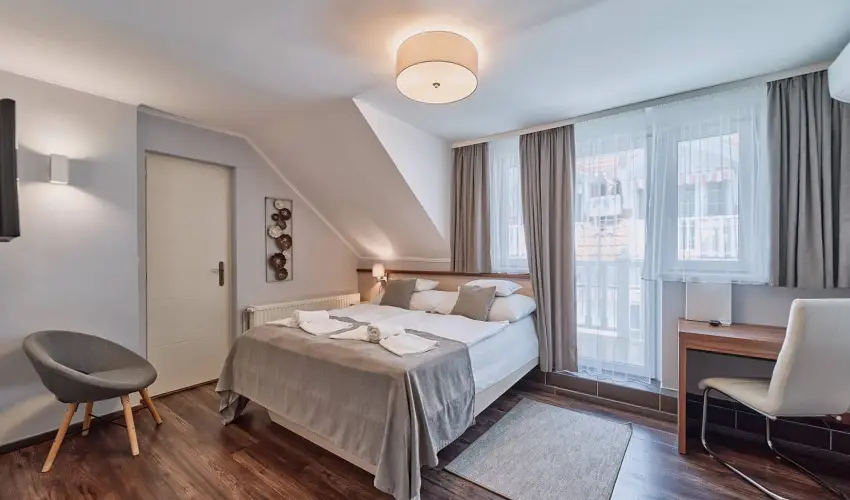 Tokajer Wellness Panzi� Keszthely - Okt�ber 23. (min. 2 �j)