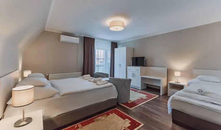 Tokajer Wellness Panzi� Keszthely - Okt�ber 23. (min. 2 �j)