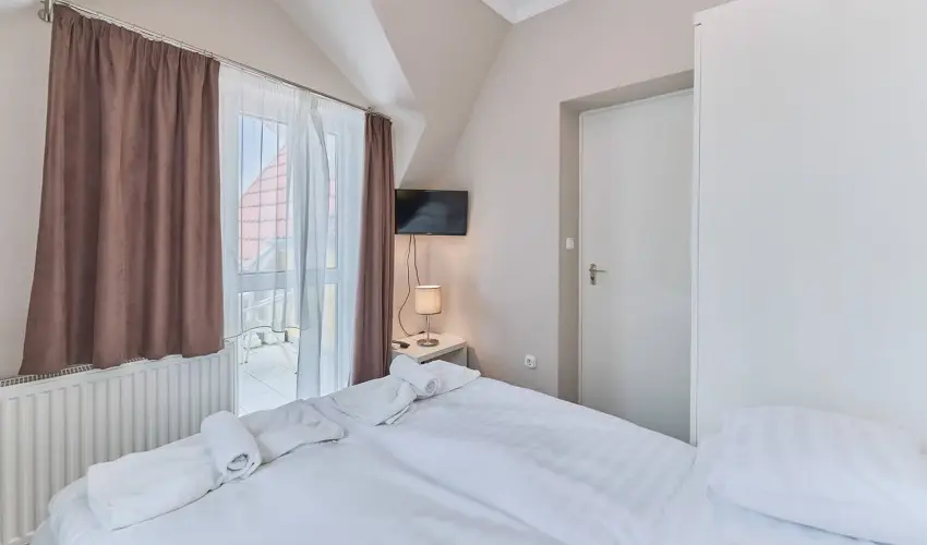 Tokajer Wellness Panzi� Keszthely - Okt�ber 23. (min. 2 �j)