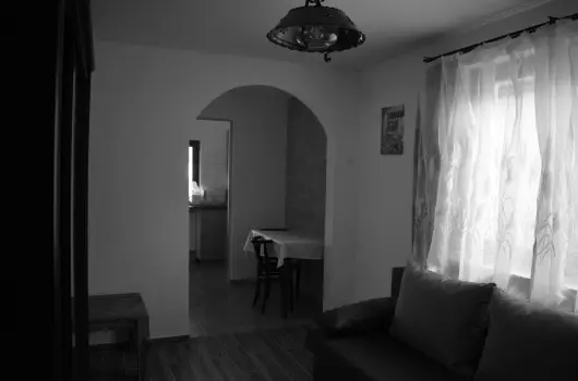 T�csi lak - Okt�ber 23. (min. 2 �j)