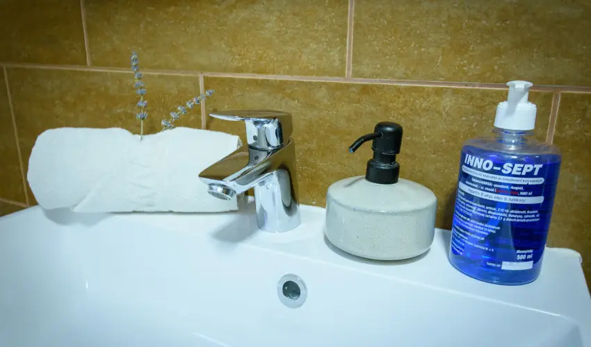 Tulipn Vendghz rvnyes - Oktber 23. (min. 2 j)