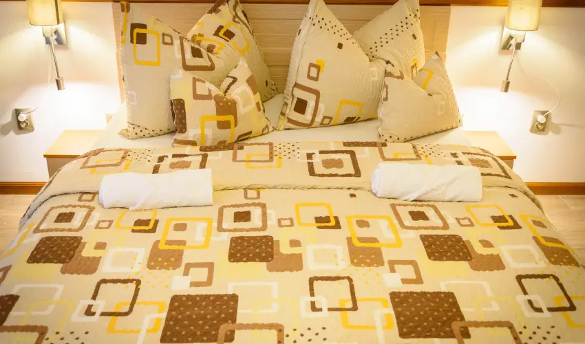 Tulipn Vendghz rvnyes - Oktber 23. (min. 2 j)