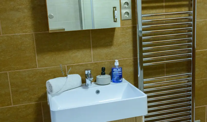 Tulipn Vendghz rvnyes - Oktber 23. (min. 2 j)