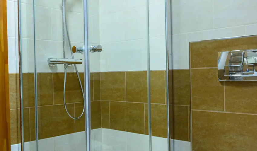 Tulipn Vendghz rvnyes - Oktber 23. (min. 2 j)