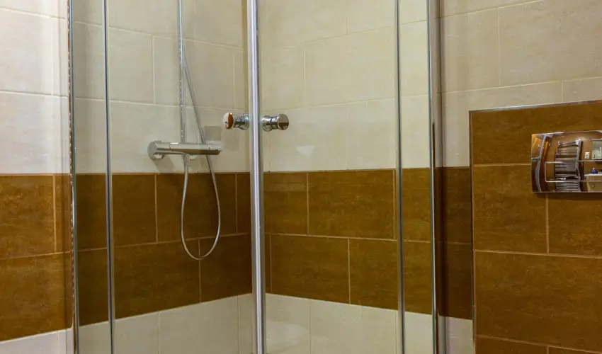 Tulipn Vendghz rvnyes - Oktber 23. (min. 2 j)