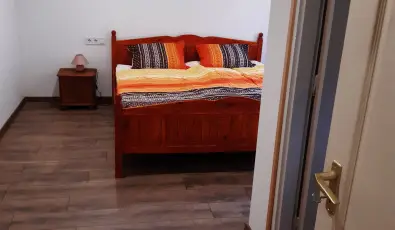 Tulip�nos Vend�gh�z �r