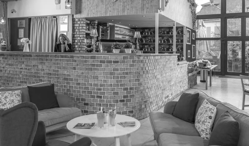 Tndrkert Hotel Noszvaj - Oktber 23. (min. 2 j)