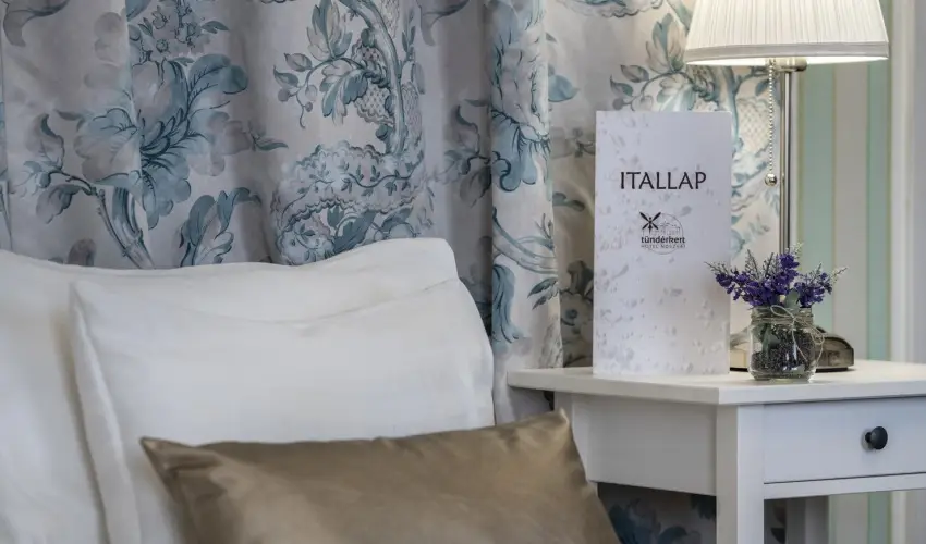 T�nd�rkert Hotel Noszvaj - Okt�ber 23. (min. 2 �j)