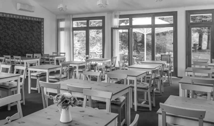 Tndrkert Hotel Noszvaj - Oktber 23. (min. 2 j)