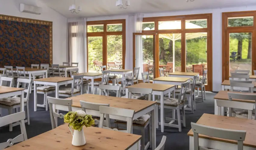 T�nd�rkert Hotel Noszvaj - Okt�ber 23. (min. 2 �j)