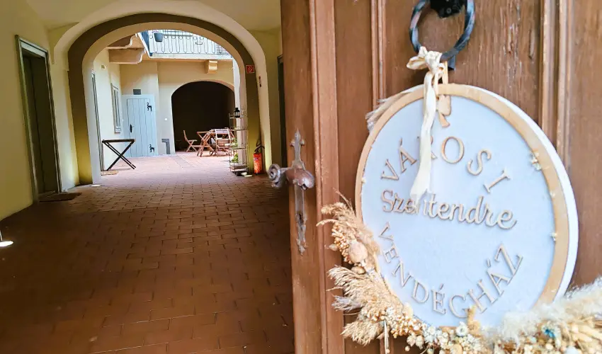 Vrosi Vendghz Szentendre Szentendre - Oktber 23.