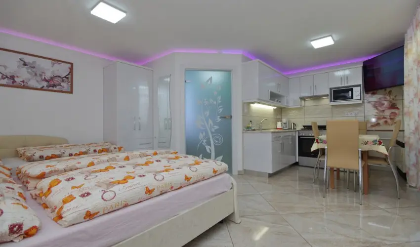 Veronika Apartman De Luxe Gyula - Oktber 23. 