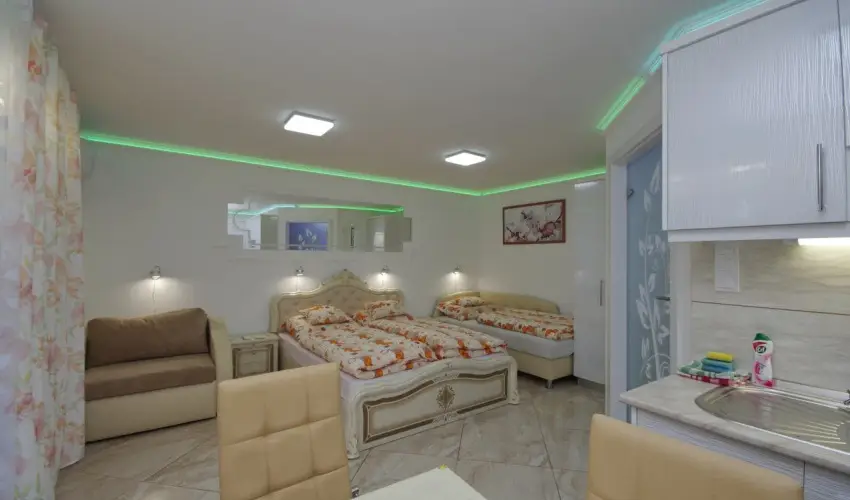 Veronika Apartman De Luxe Gyula - Oktber 23. 