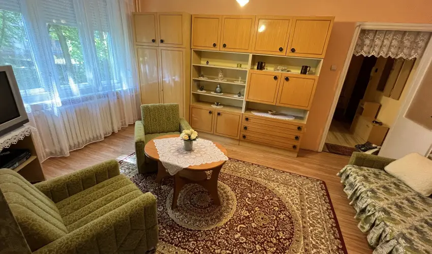 Vica Apartman Tiszajvros - Oktber 23. (min. 2 j)