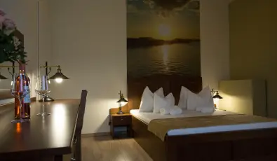 Viktor Bor- s Vendghz Balatonmriafrd