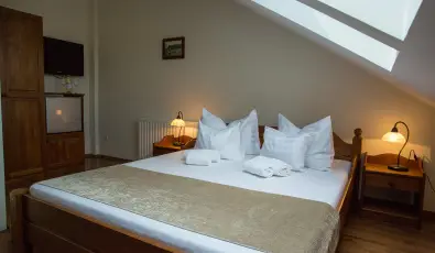 Viktor Bor- s Vendghz Balatonmriafrd