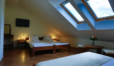 Viktor Bor- s Vendghz Balatonmriafrd