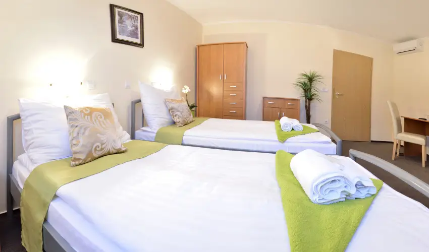 Wellness Hotel Viktria Nagyatd - Oktber 23. 