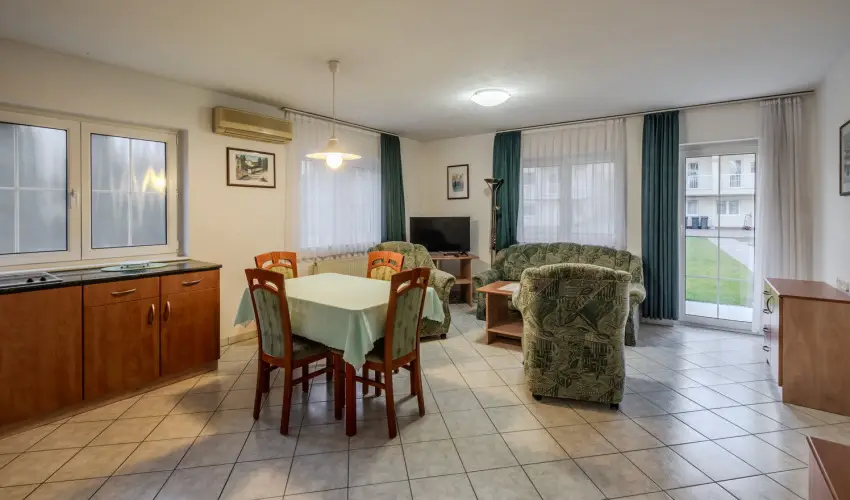 Villa Amphora Hvz - Oktber 23. (min. 3 j)