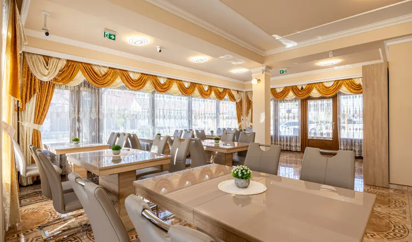 Vrs lom Apartman Panzi Tiszakcske Tiszakcske - Oktber 23.