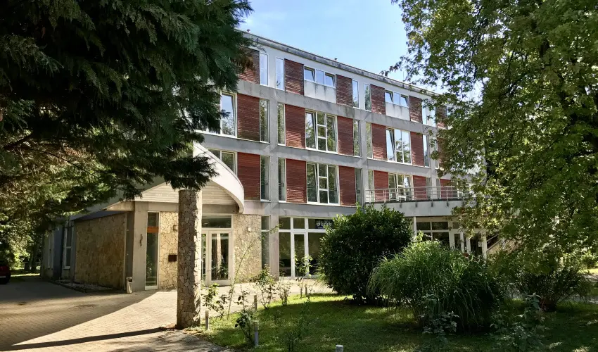 Well Hotel Harkny - Oktber 23.