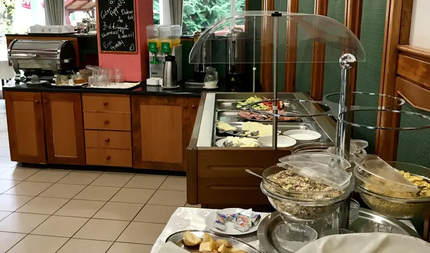 Well Hotel Harkny - Oktber 23.