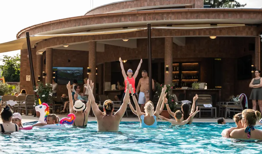 Wellness Hotel Gyula Gyula - Oktber 23. (min. 3 j)