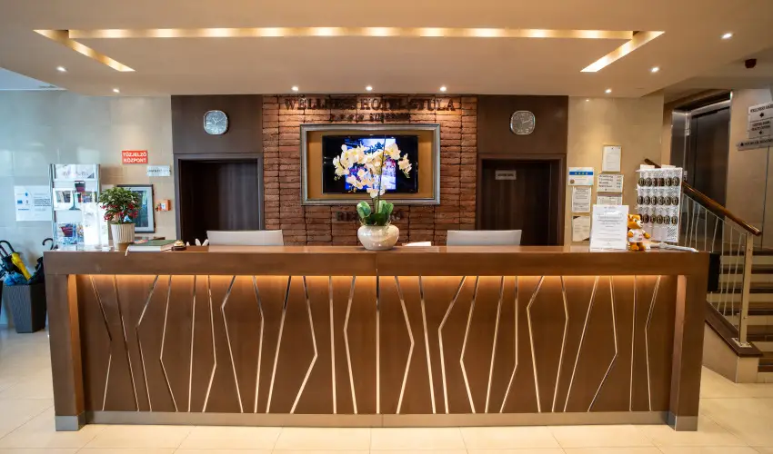 Wellness Hotel Gyula Gyula - Okt�ber 23. (min. 3 �j)