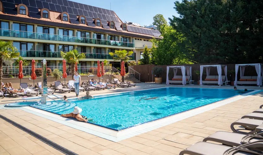 Wellness Hotel Gyula Gyula - Okt�ber 23. (min. 3 �j)