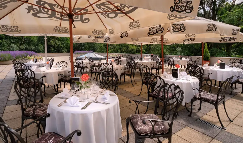 La Contessa Kastlyhotel Szilvsvrad - Oktber 23.