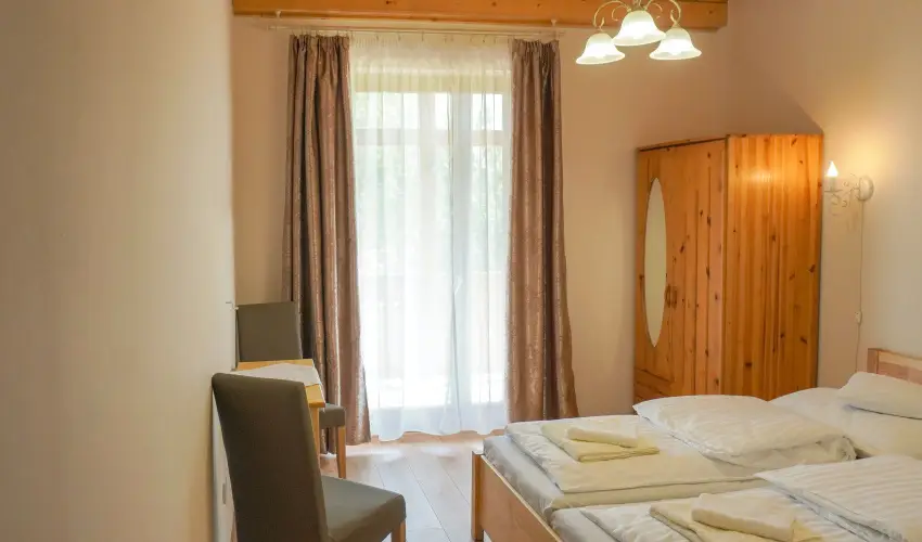 Zemplni Tndrkert Vendghz Fzrkomls - Oktber 23.