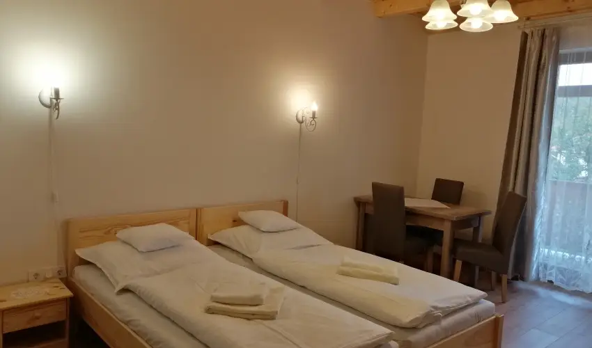 Zemplni Tndrkert Vendghz Fzrkomls - Oktber 23.