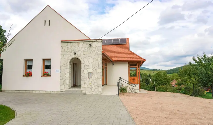 Zemplni Tndrkert Vendghz Fzrkomls - Oktber 23.