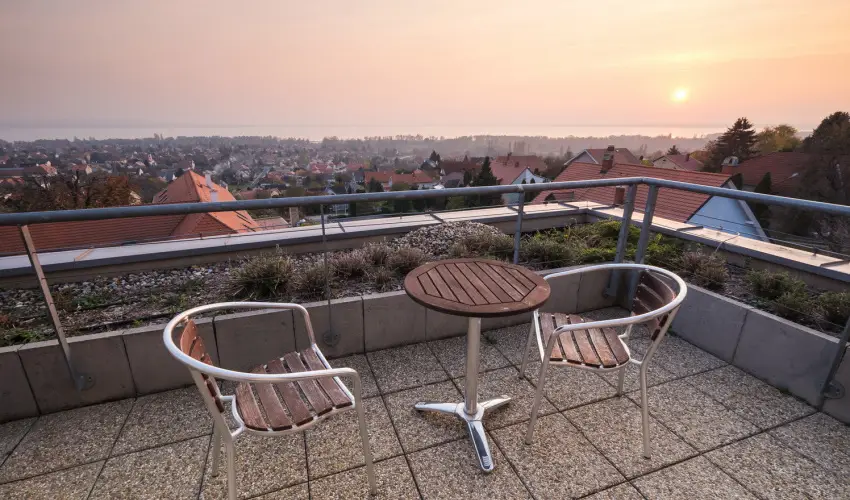 Zenit Hotel Balaton Vonyarcvashegy - Oktber 23. - teljes elrefizetssel (min. 3 j)