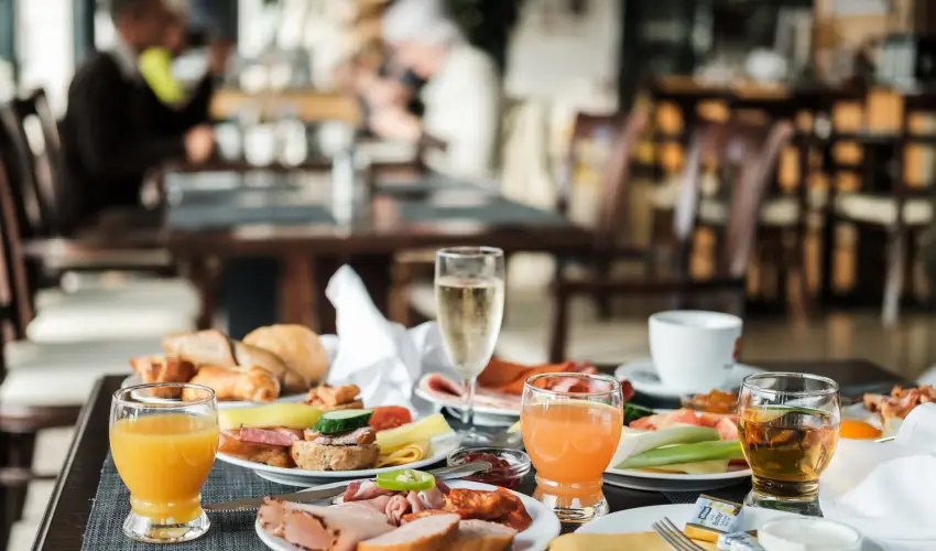 Zenit Hotel Balaton Vonyarcvashegy - Oktber 23. - teljes elrefizetssel (min. 3 j)