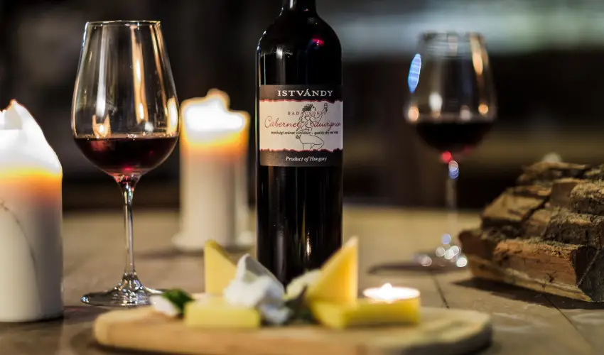 Zenit Hotel Balaton Vonyarcvashegy - Oktber 23. - teljes elrefizetssel (min. 3 j)